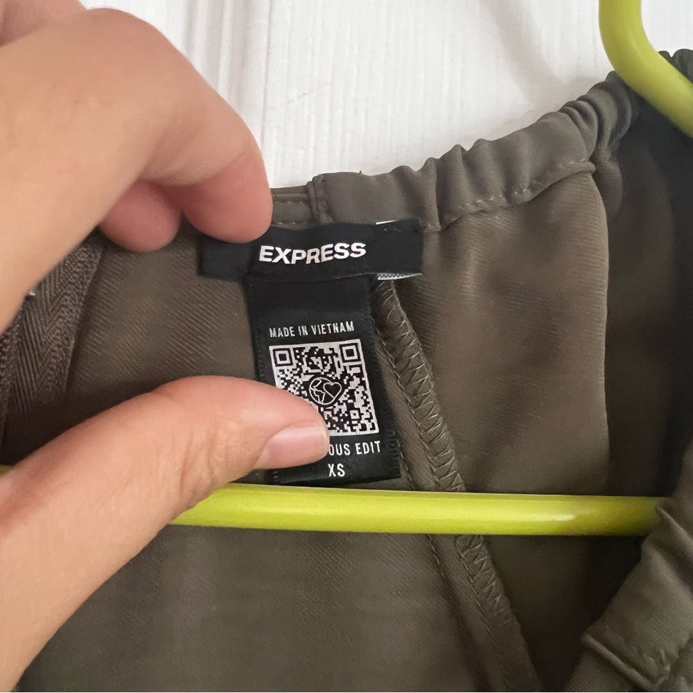 Express Olive Green Drawstring Ruched Women's Top - Picture 4 of 5